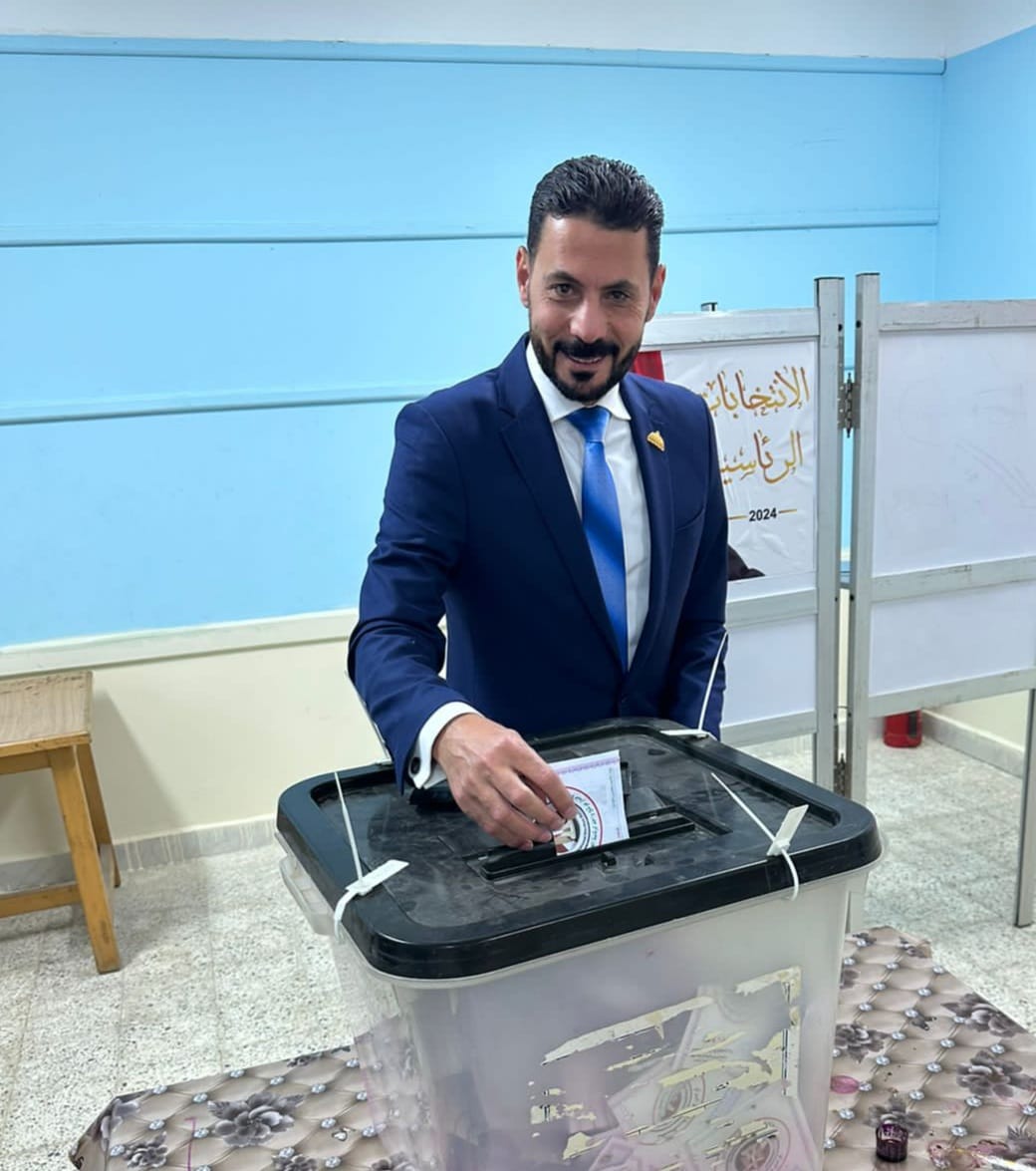 البرلماني السابق سعيد حساسين يدلي بصوته في الانتخابات الرئاسيه