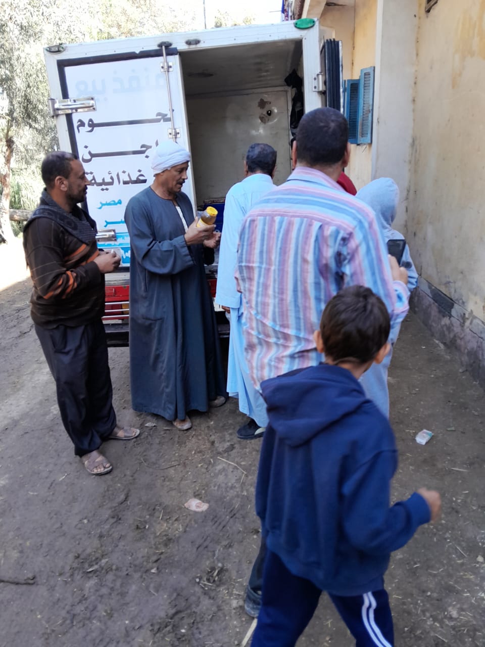 تقديم خدمات طبية بمختلف التخصصات خلال قافلة سكانية بأبو حمص