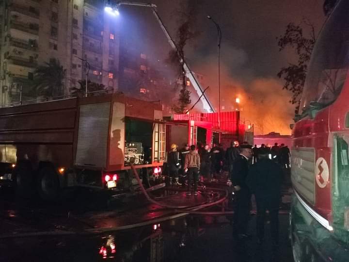 حريق هائل داخل مبني "ستوديو الأهرام" بالعمرانية